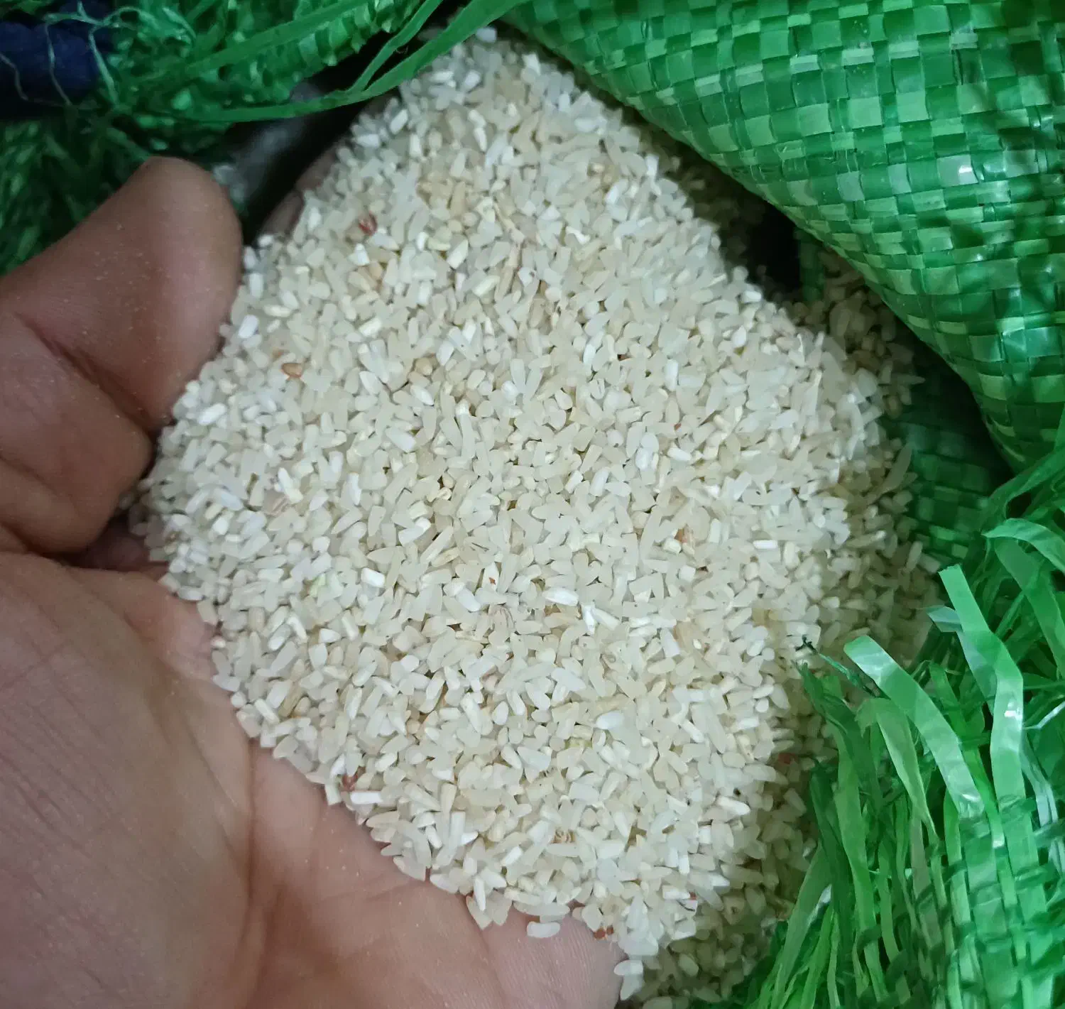 برنج نیمدانه فوق عطری ایلام|خوردنی و آشامیدنی|ری, تقی آباد|دیوار