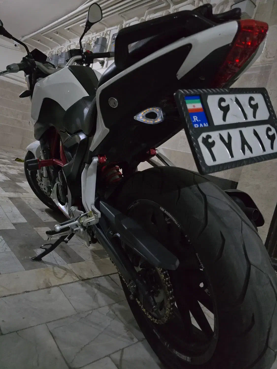 بنلی ۲۵۰ تک سیلندر فیس قدیم|موتورسیکلت|قم, سالاریه|دیوار