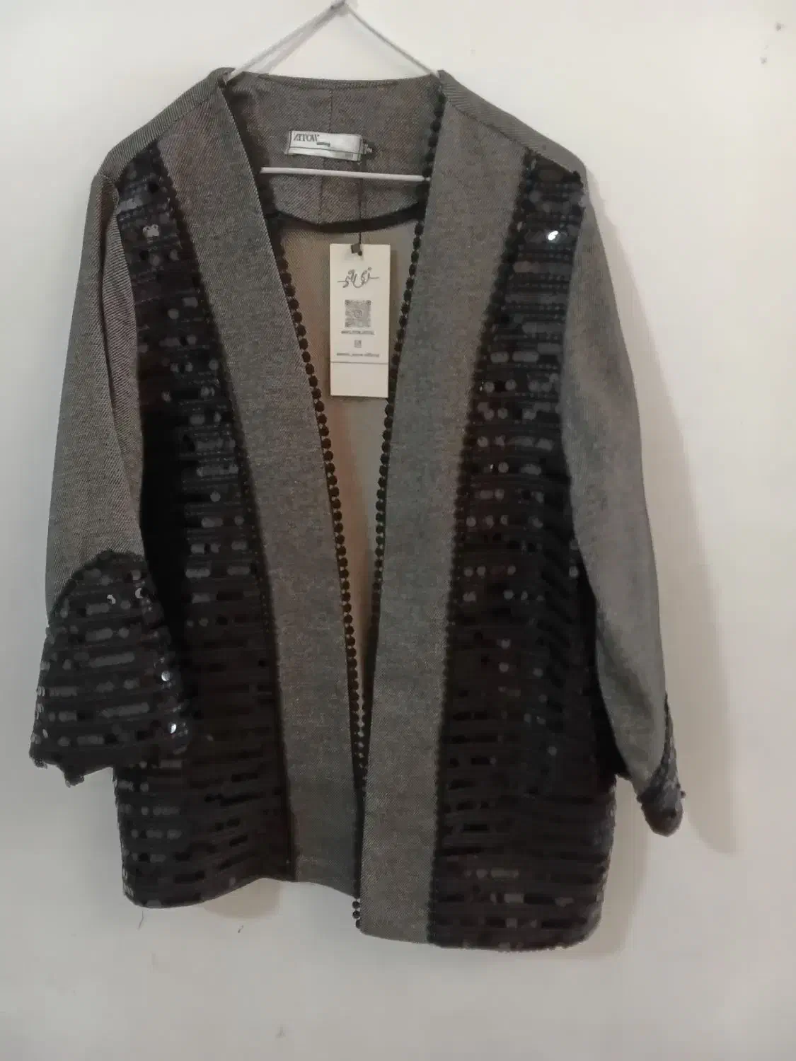 لباس مجلسی|لباس|رودهن, |دیوار