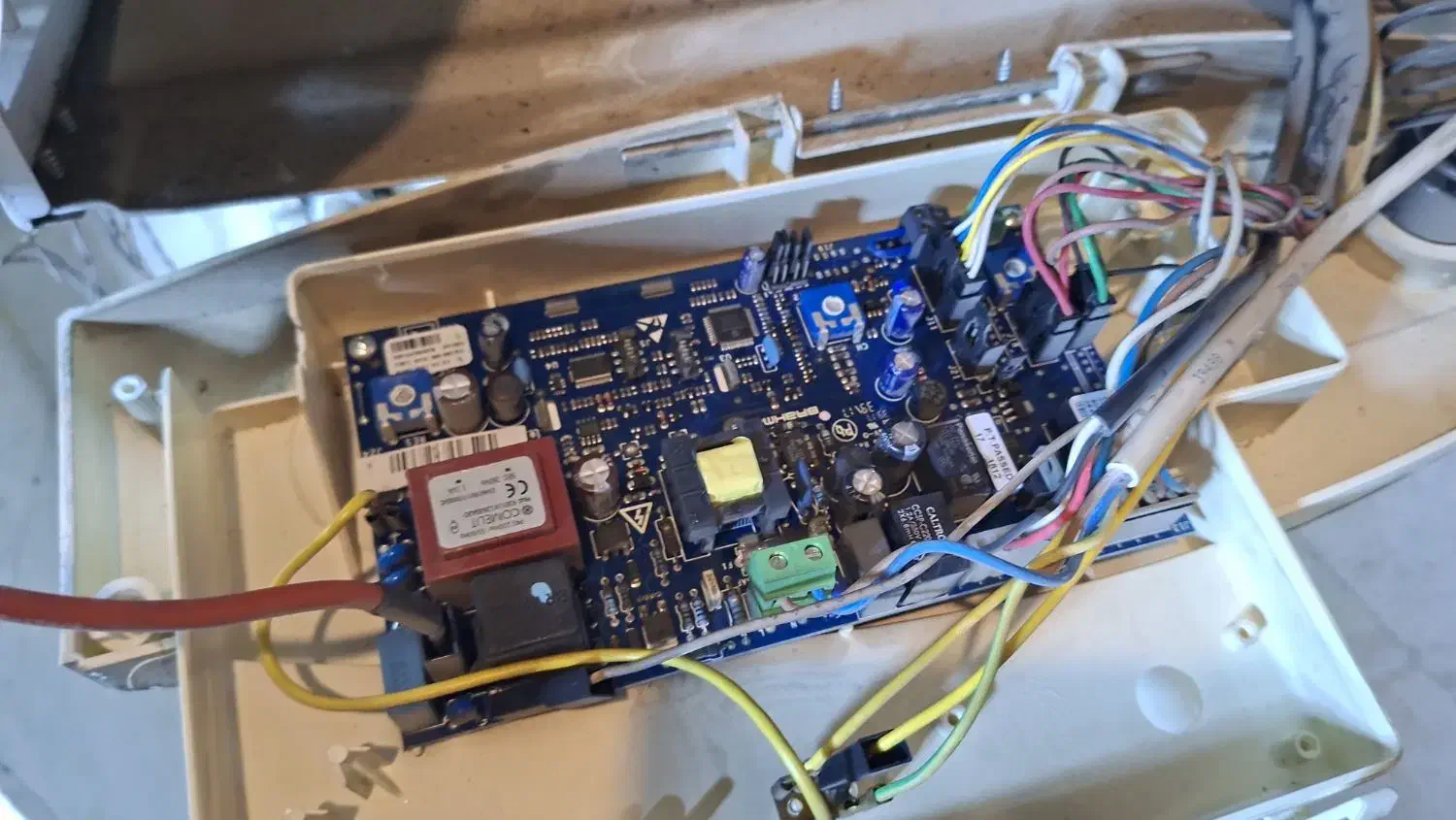 پکیج/کولر گازی|آبگرمکن، پکیج، شوفاژ|تهران, کوهک|دیوار