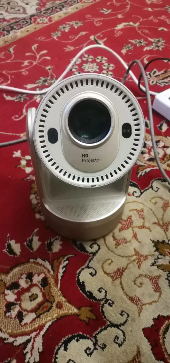 ویدئو پروژکتور شارژی|تلویزیون و پروژکتور|کرمان, |دیوار