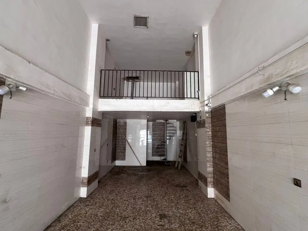 فروش مغازه در صنعتی گرگاب|فروش مغازه و غرفه|شاهینشهر, گرگاب|دیوار