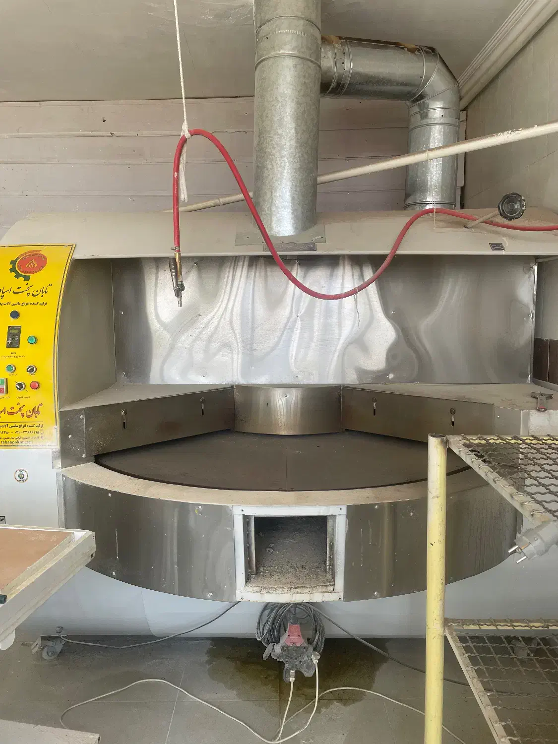 تنور نانوایی ( تنور و چانه گیر و خمیرکن )|ماشین‌آلات صنعتی|اصفهان, شهرک سلامت|دیوار