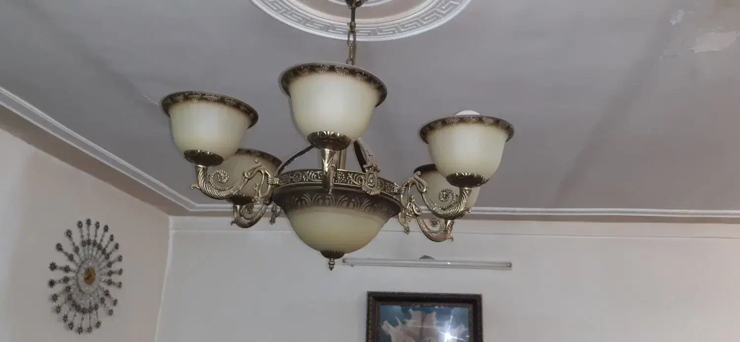 لوستر برنزی|لوستر و چراغ آویز|محمدشهر, محمدشهر|دیوار