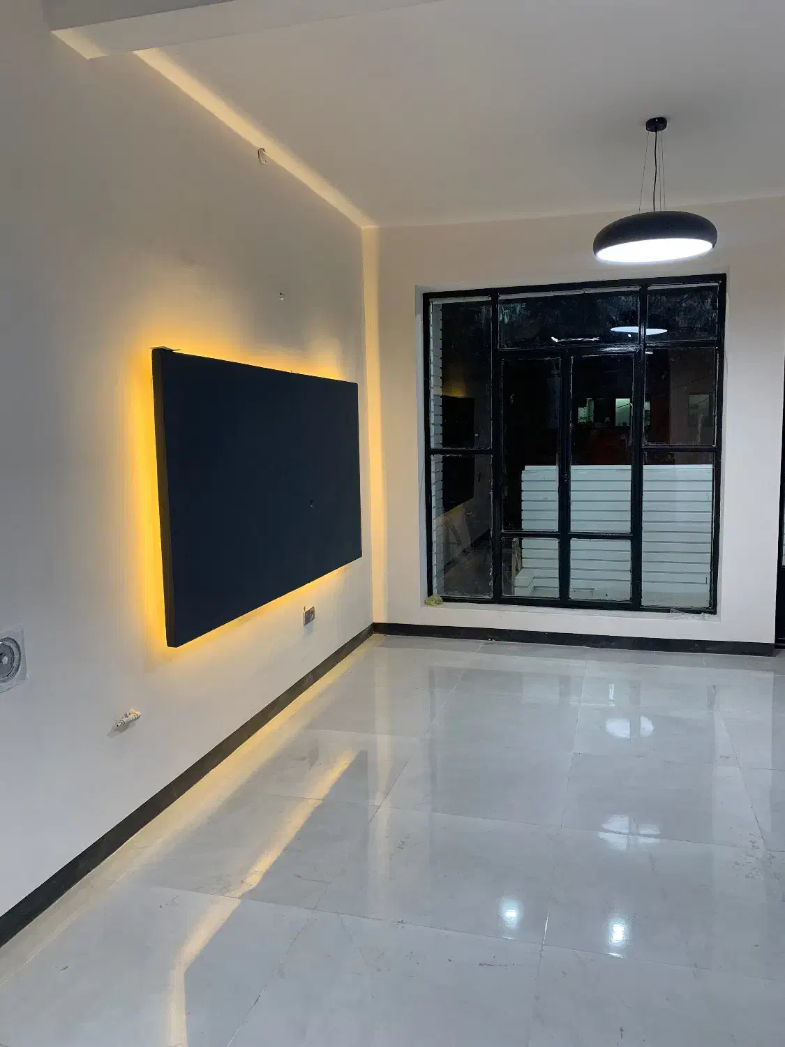 ویلایی دوطبقه|فروش خانه و ویلا|شیراز, تحویلی|دیوار