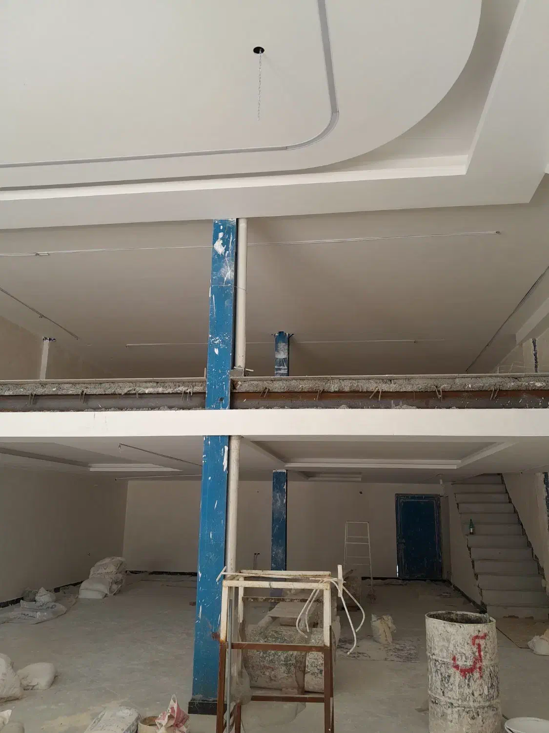 برقکاری سیم کشی ۲۴ساعته/ نصب تعمیر لوستر/ ایفون|خدمات پیشه و مهارت|سنندج, |دیوار