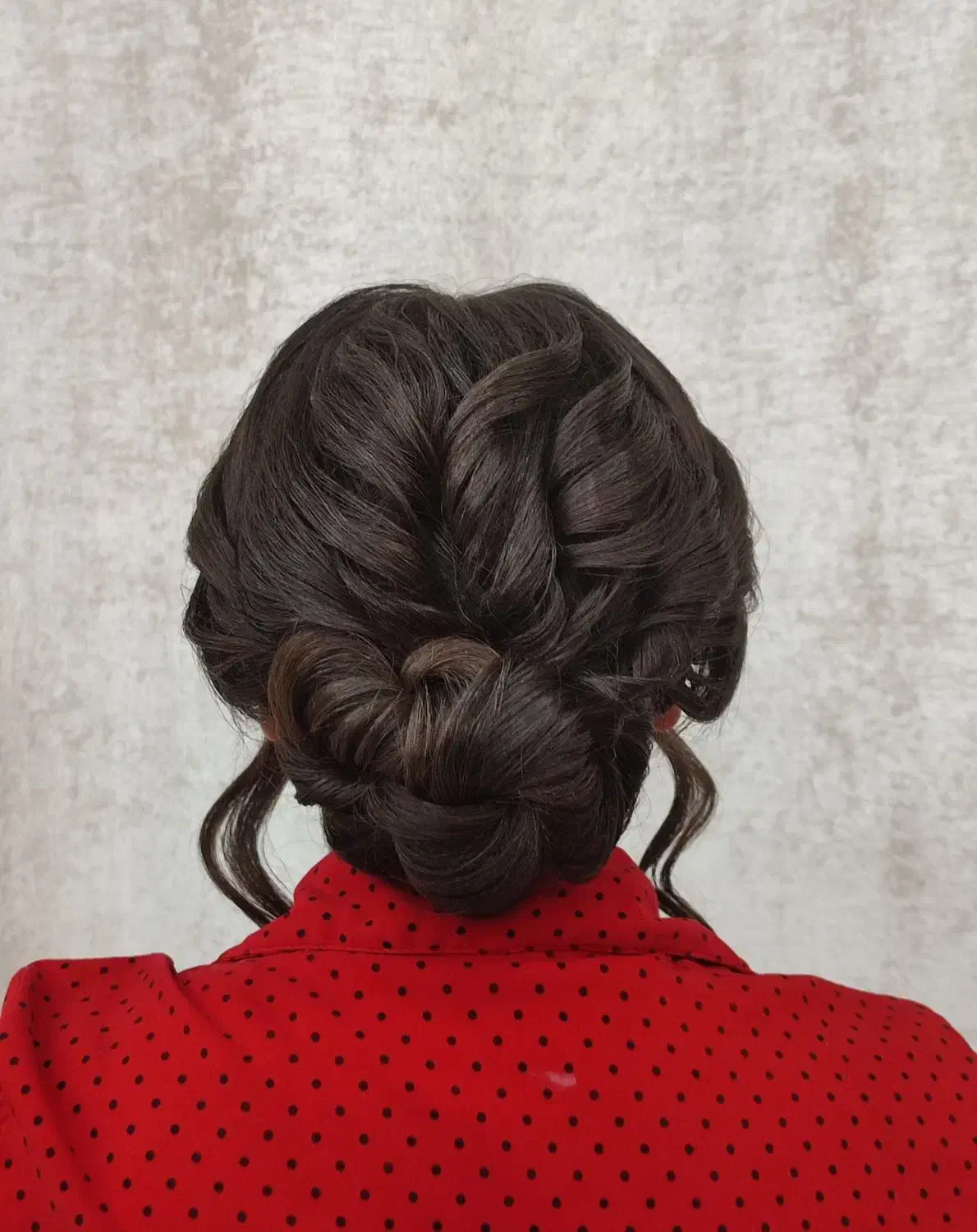 جشنواره بزرگ شنیون و میکاپ با ۵۰٪درصد تخفیف|خدمات آرایشگری و زیبایی|تبریز, |دیوار