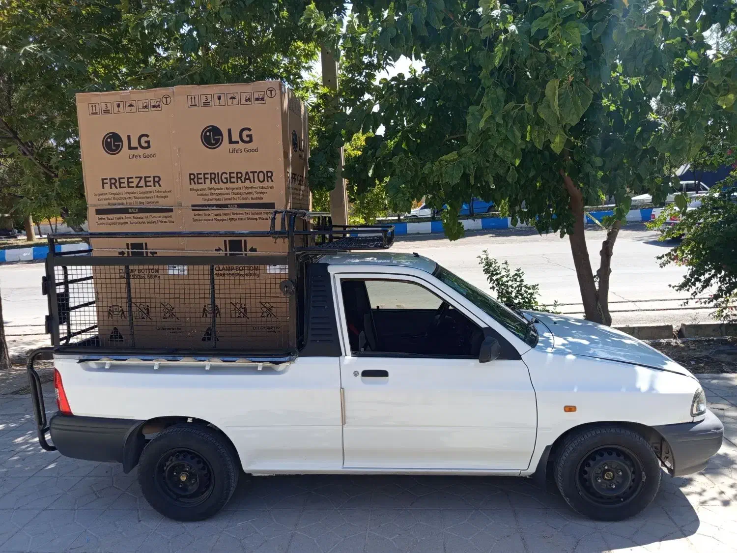 وانت تلفنی وانت حمل بارکرایه جابه‌جای باراسباب کشی|خدمات حمل و نقل|کازرون, |دیوار