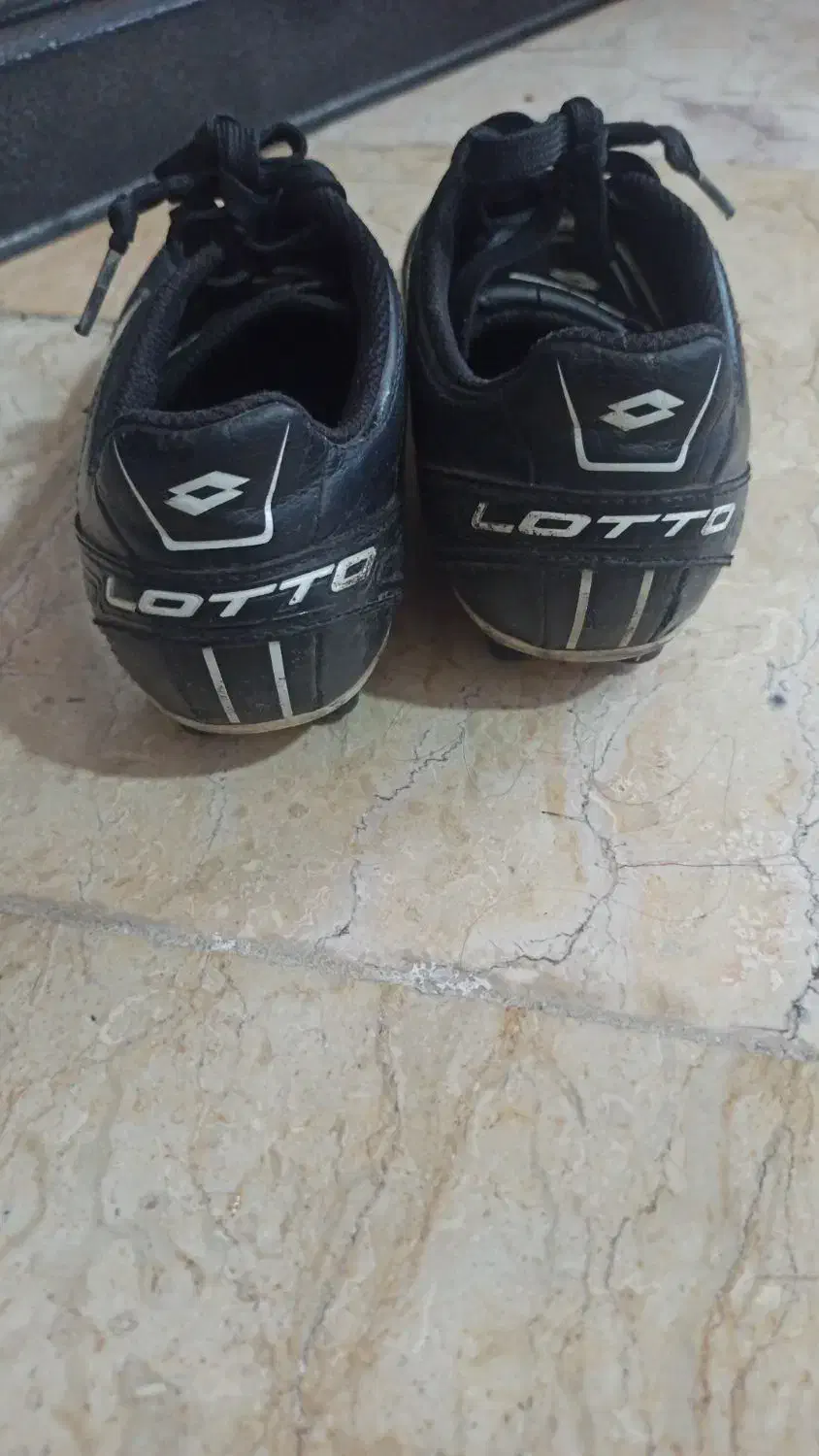 استوک فوتبال خارجی، یک جفت ایرانی سایز ۳۲ و۳۳|کیف، کفش، کمربند|اسلامشهر, باغ فیض|دیوار