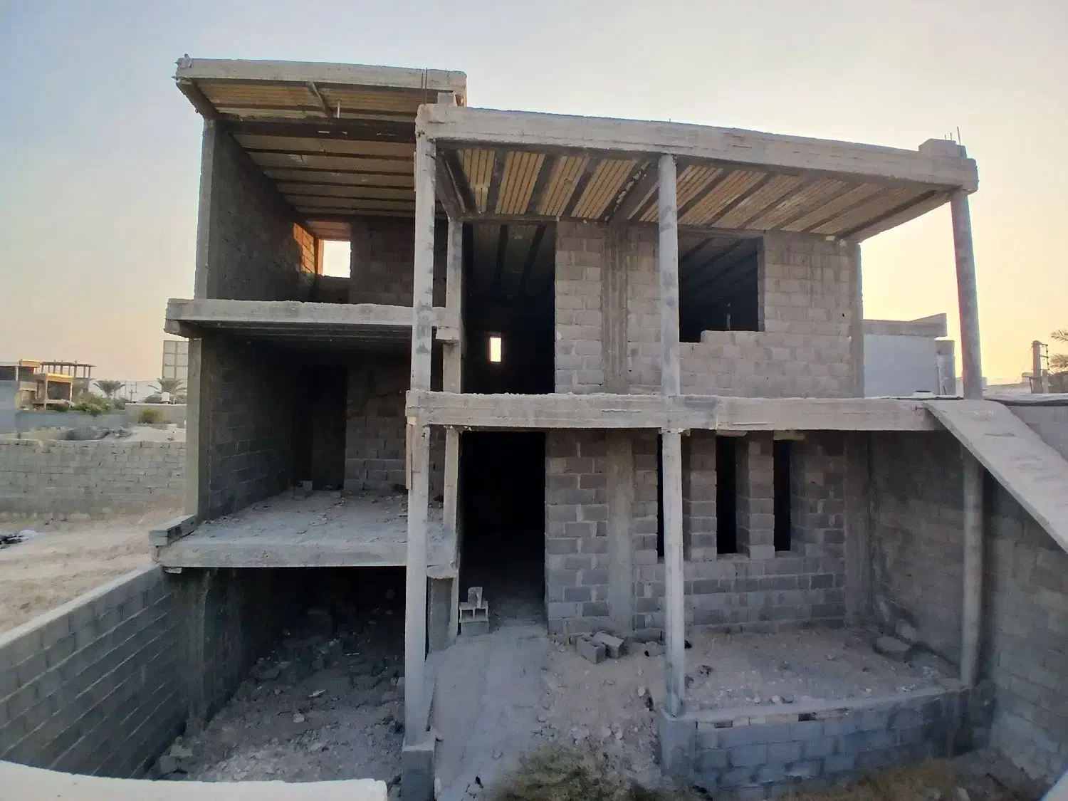 فروش ساختمان نیمه کاره|فروش خانه و ویلا|جم, |دیوار