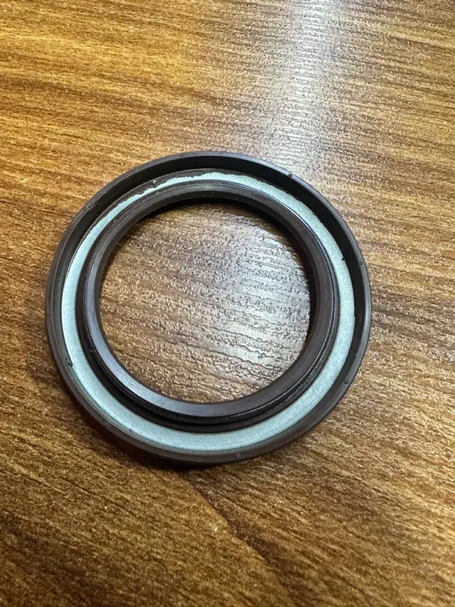 کاسه نمدتوربین گیربکس و اویل پمپ گیربکس بسترنb30|قطعات یدکی و لوازم جانبی|فردیس, فردیس|دیوار