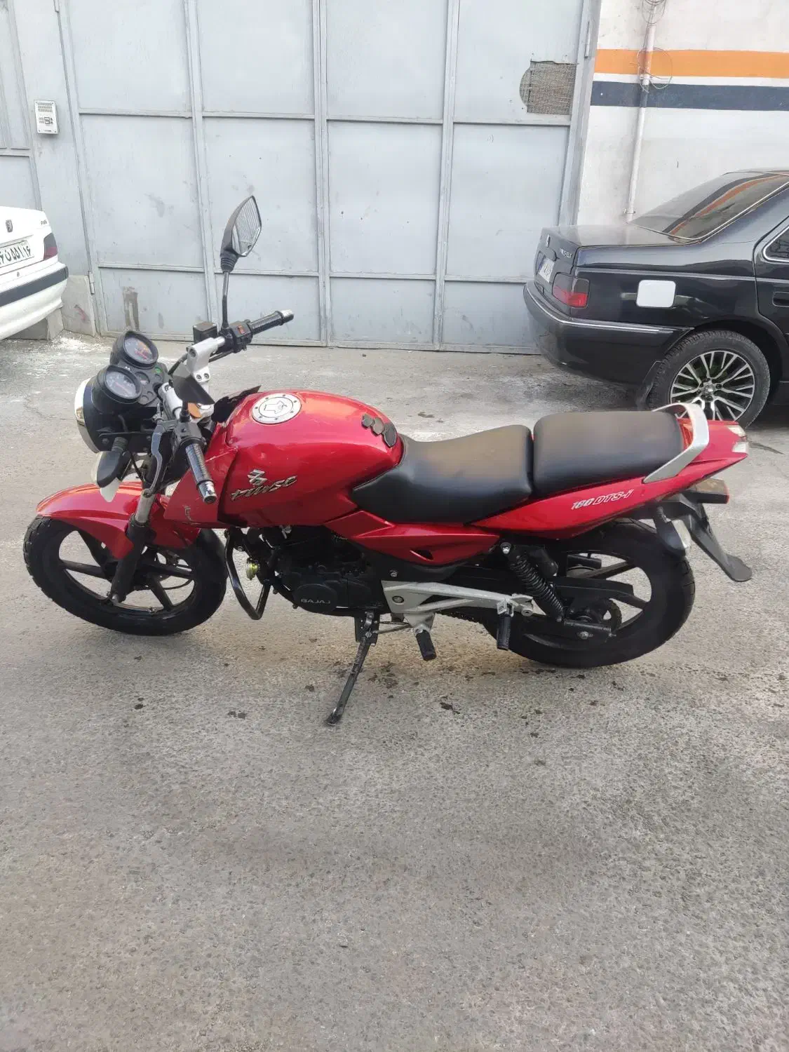 موتور پالس یوجی فر ۱۸۰ مدل ۸۹|موتورسیکلت|قم, بلوار امین و ساحلی|دیوار