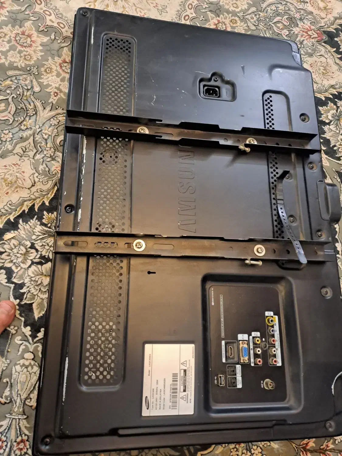 ال سی دی نو وتمیز ۳۲ اینچ|تلویزیون و پروژکتور|اصفهان, رکن الدوله شرقی|دیوار