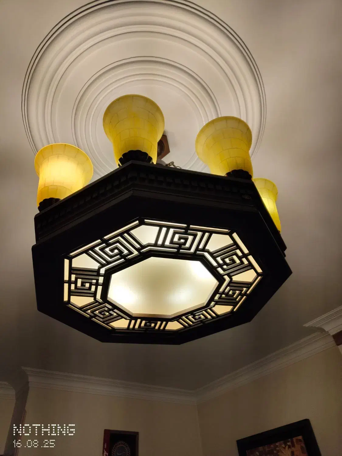 یک عد لوستر سقفی چوبی|لوستر و چراغ آویز|تهران, خواجه نظام الملک|دیوار