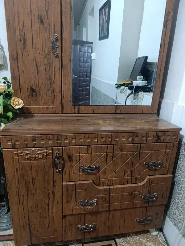 میزآرایشی|مبلمان خانگی و میز عسلی|نهبندان, |دیوار