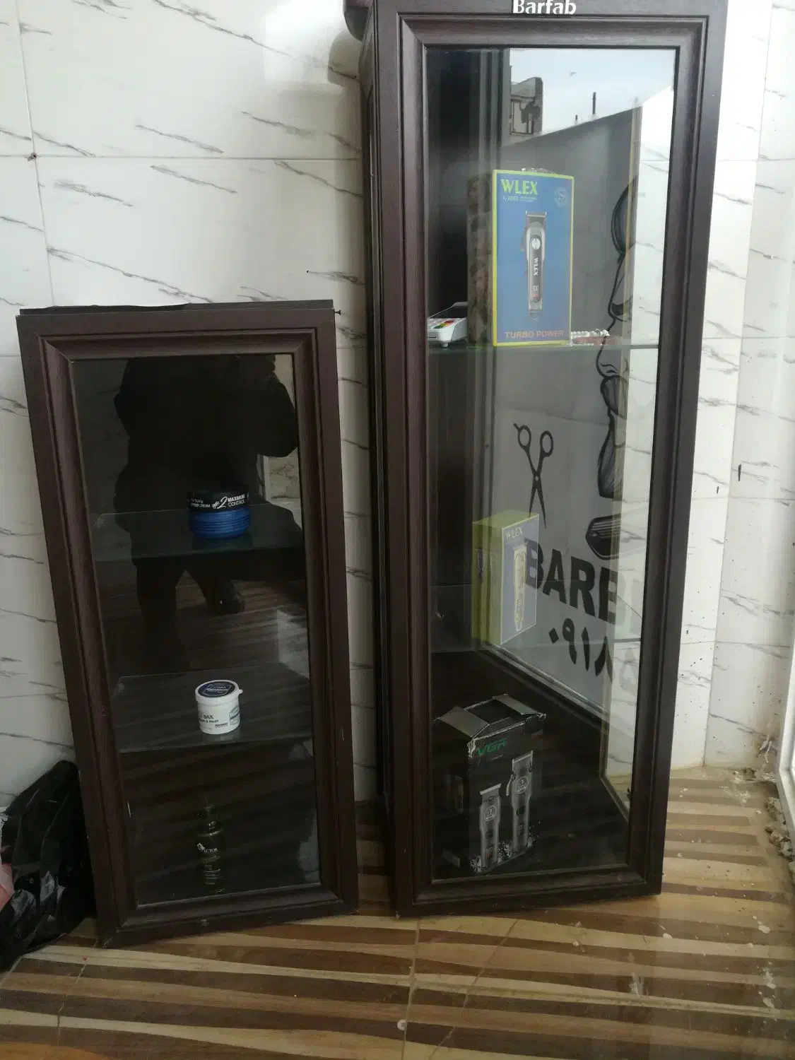 فروش بوفه آرایشگاه مردانه|آرایشگاه و سالن‌های زیبایی|سنندج, |دیوار