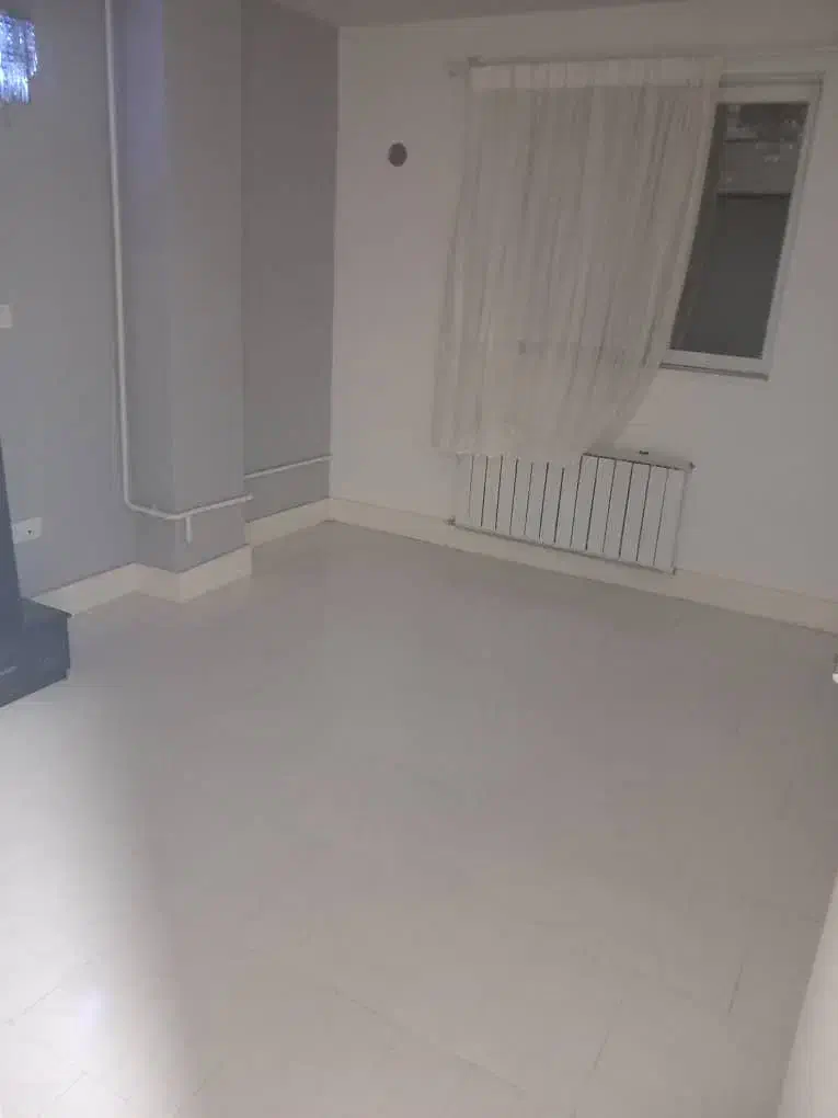 فروش آپارتمان ۹۵متر طبقه اول کوچه خوب درکلاکسر|فروش آپارتمان|آمل, |دیوار