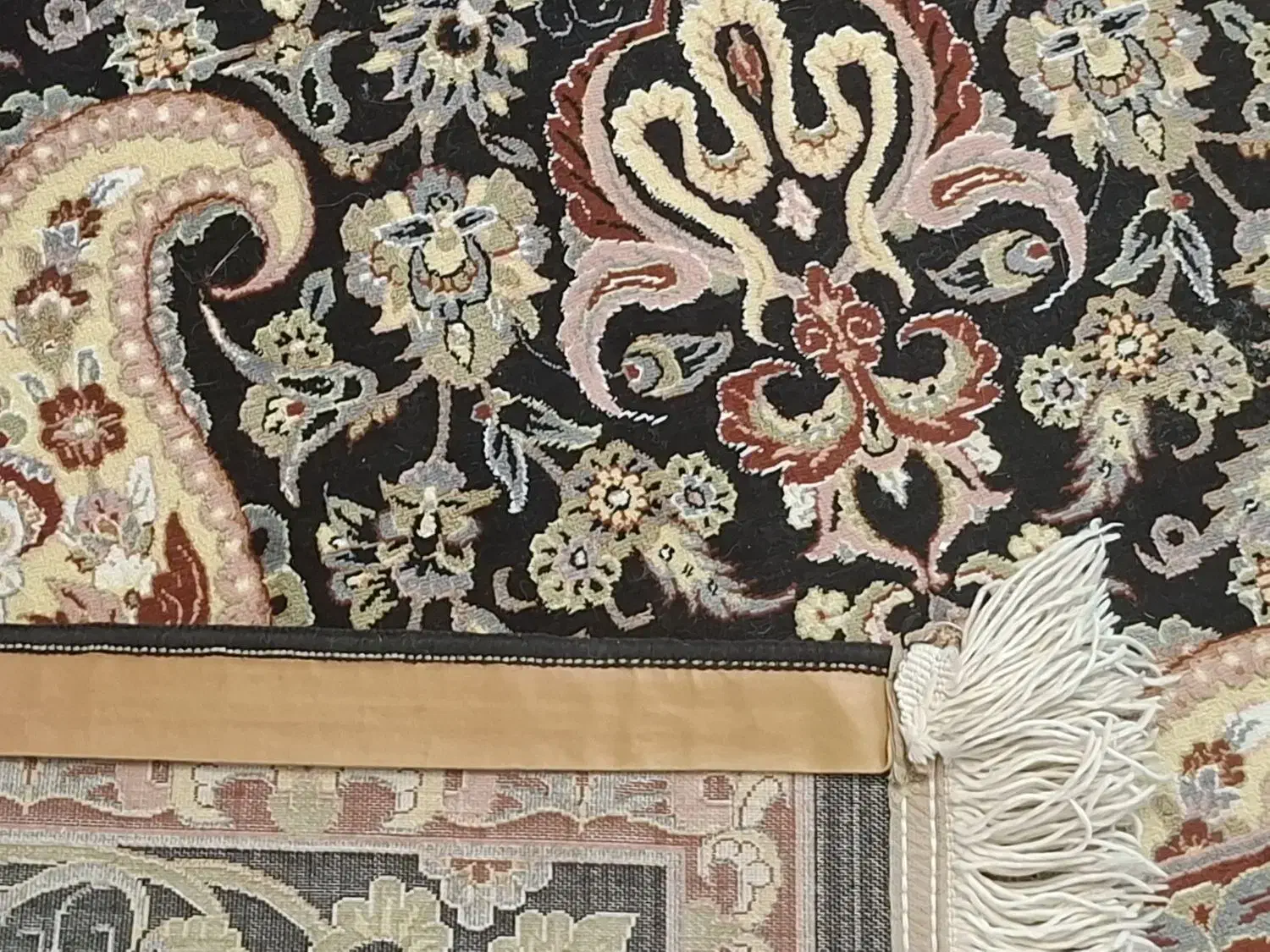 فرش ماشینی|فرش|نور, |دیوار