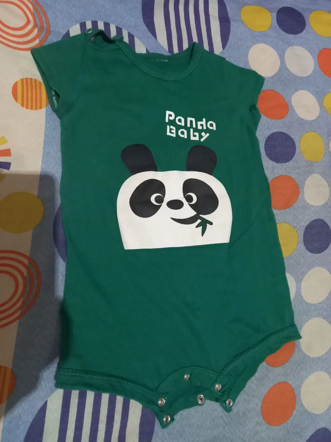 لباس بچگانه|کفش و لباس بچه|آستانه اشرفیه, |دیوار