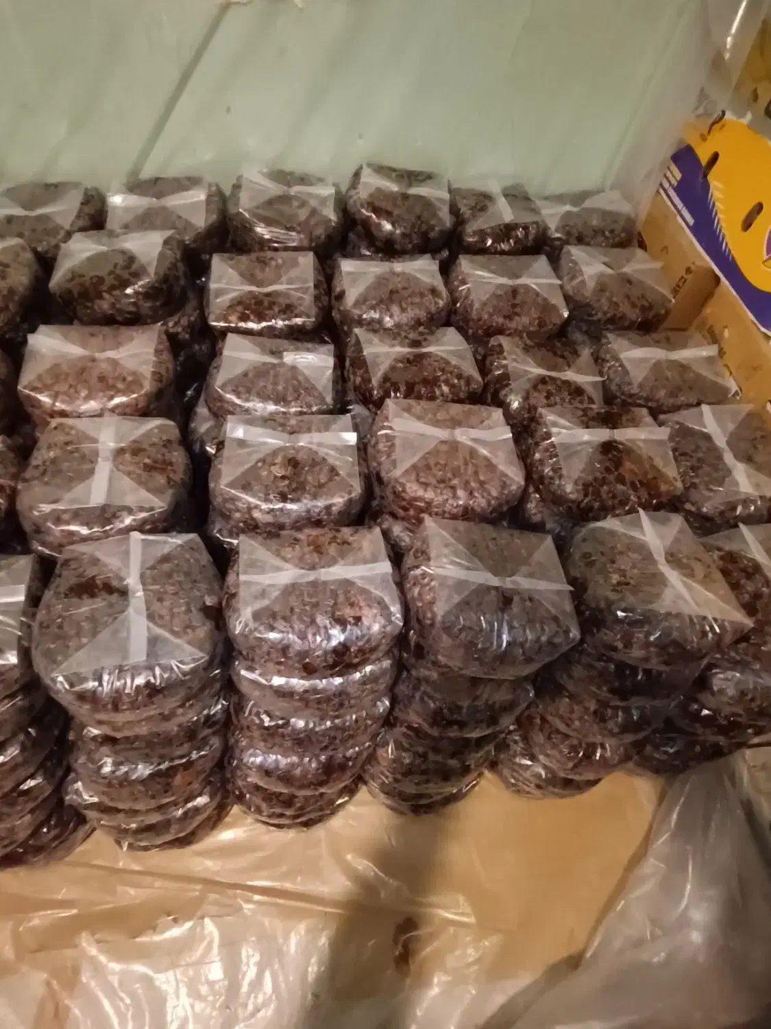 خرمای گنطار بسته بندی محلی|عمده‌فروشی|اهواز, کوی علوی|دیوار