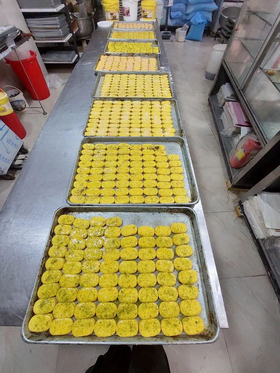 انواع شیرینی خشک و تر کارگاه قنادی|خوردنی و آشامیدنی|ساوه, |دیوار