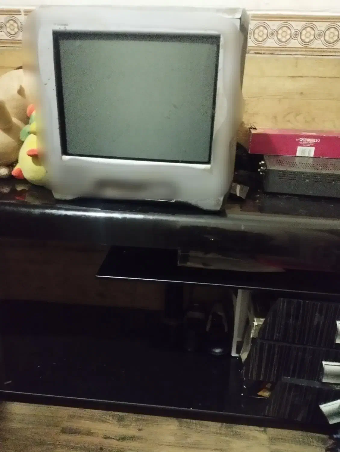 حراج تلویزیون و میز|تلویزیون و پروژکتور|کرمان, |دیوار