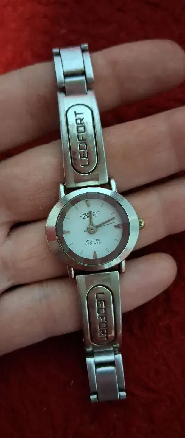 ساعت لدفورت اصل ژاپن،قدیمی،25 سال پیش خریداری شده|ساعت|خمین, |دیوار