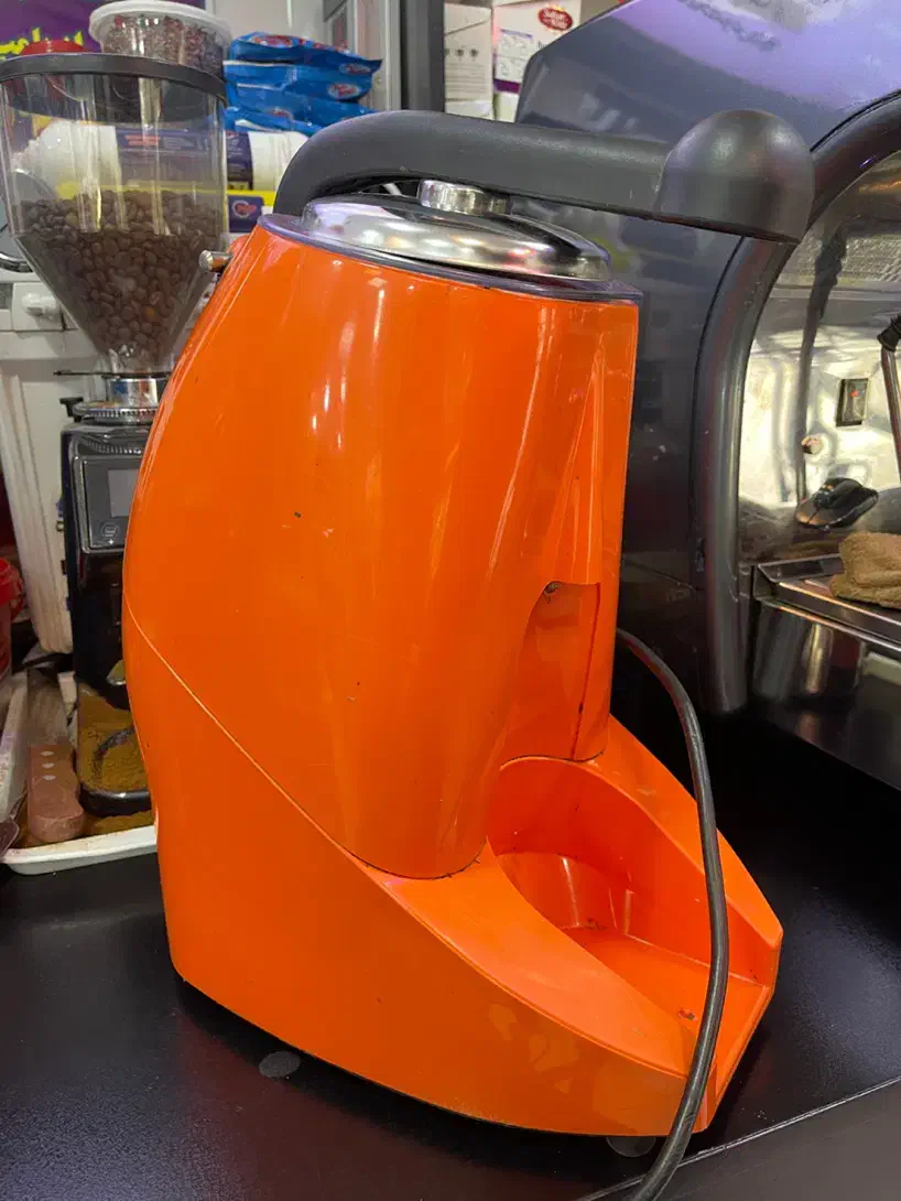 آب پرتقال گیری ایتالیایی کونیل|آبمیوهگیر و آبمرکباتگیر|شاهینشهر, فردوسی|دیوار