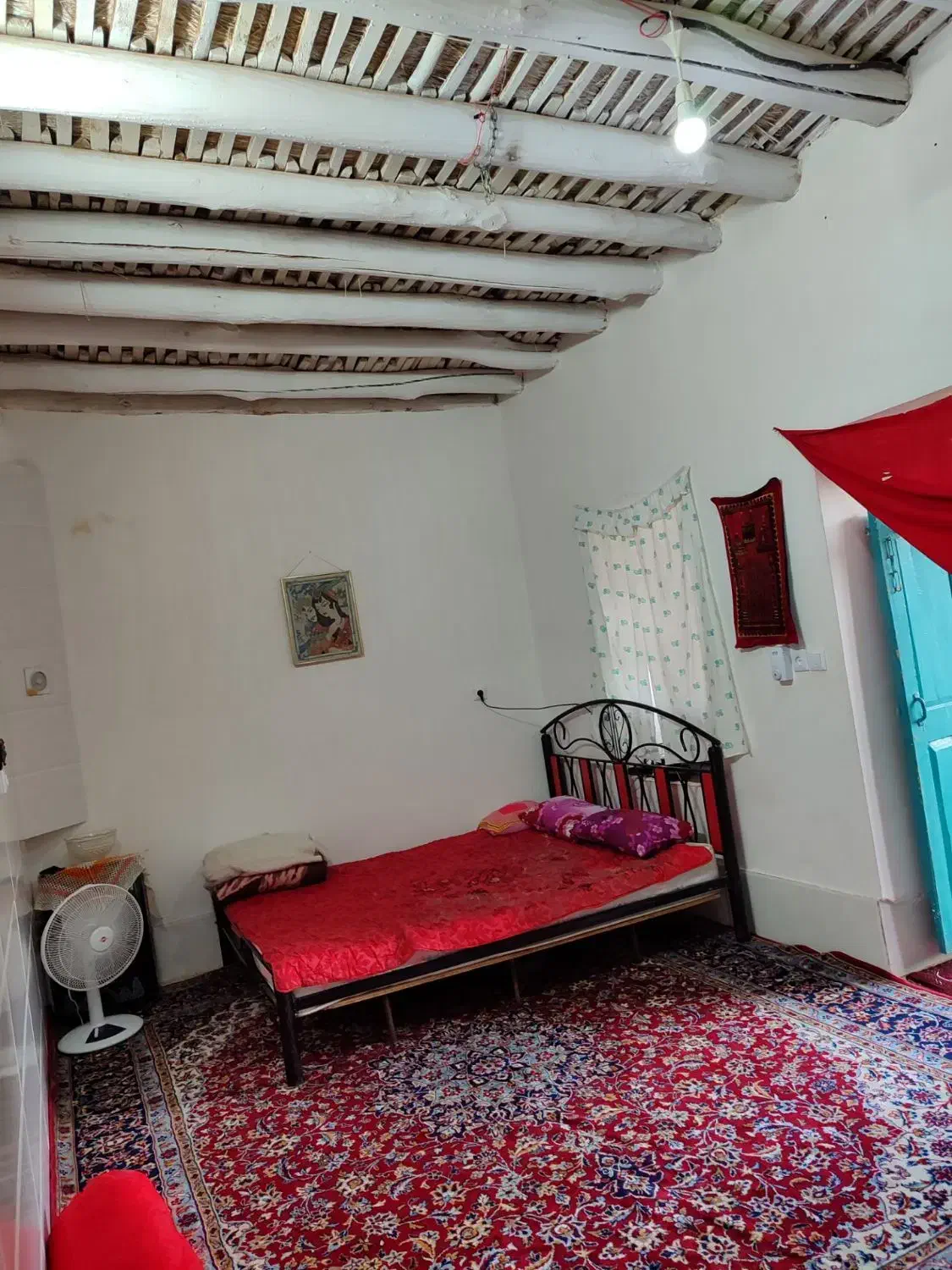 دو عدد تخت فلزی با نئوپان|تخت و سرویس خواب|نیشابور, فضل|دیوار