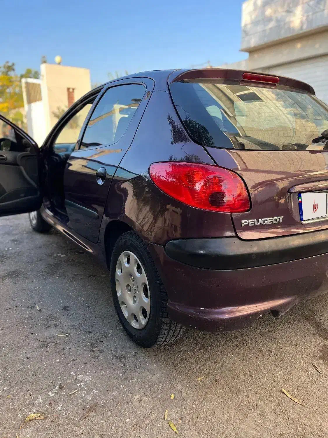 206 تیپ ۵ بادمجانی تمیز مدل ۹۸|خودرو سواری و وانت|تهران, پونک|دیوار