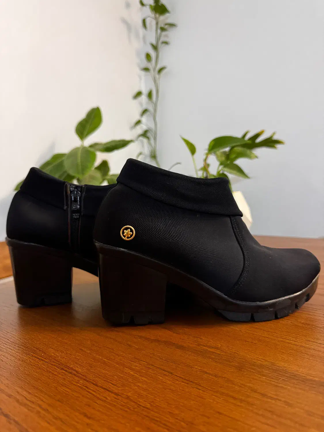 نیم بوت پاشنه‌دار|کیف، کفش، کمربند|قم, پردیسان|دیوار