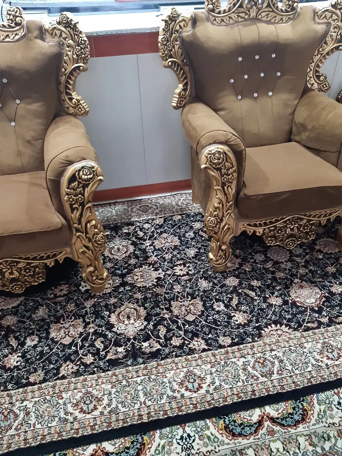 مبل سلطنتی ۷نفر|مبلمان خانگی و میز عسلی|جوانرود, |دیوار