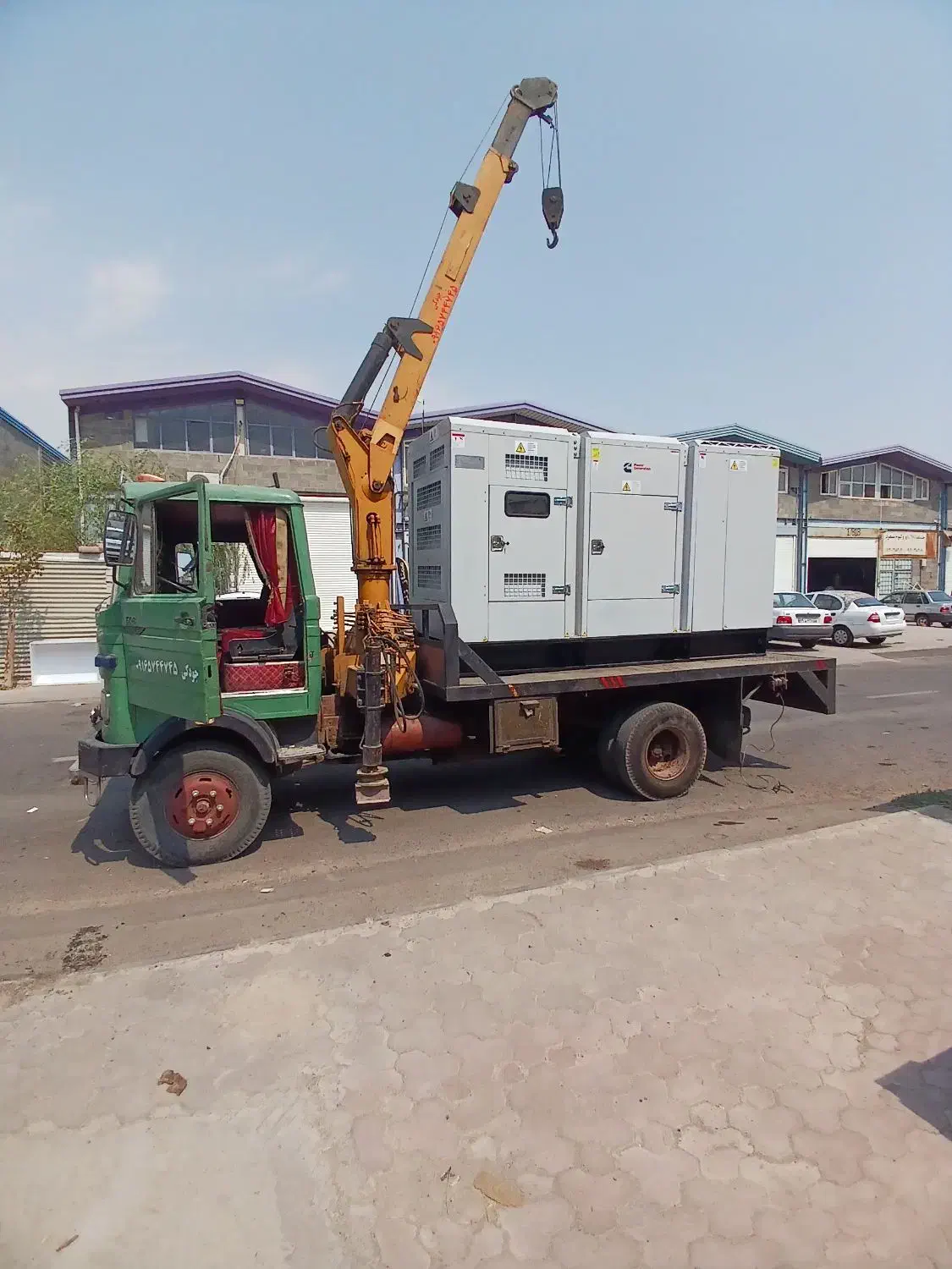 جرثقیل ۳ تن جهت جابجایی بار|خدمات حمل و نقل|چهاردانگه (تهران), |دیوار