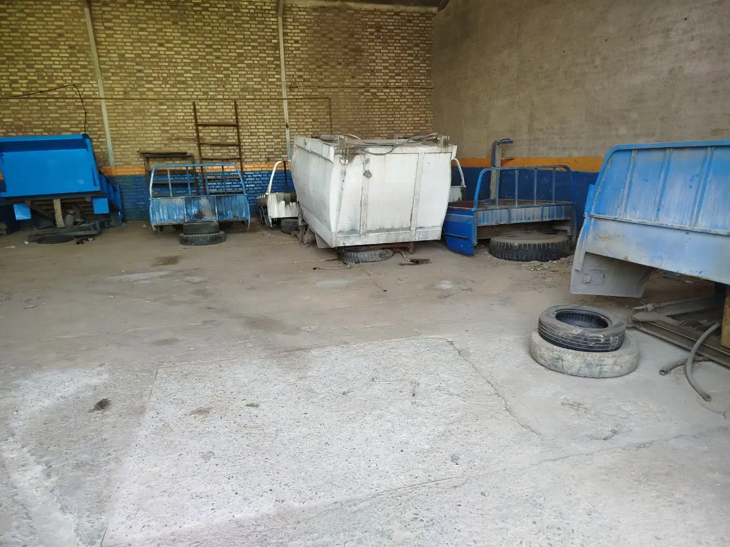 خرید و فروش انواع اتاق نیسان(ساخت و تولید کمپرسی)|قطعات یدکی و لوازم جانبی|تبریز, |دیوار