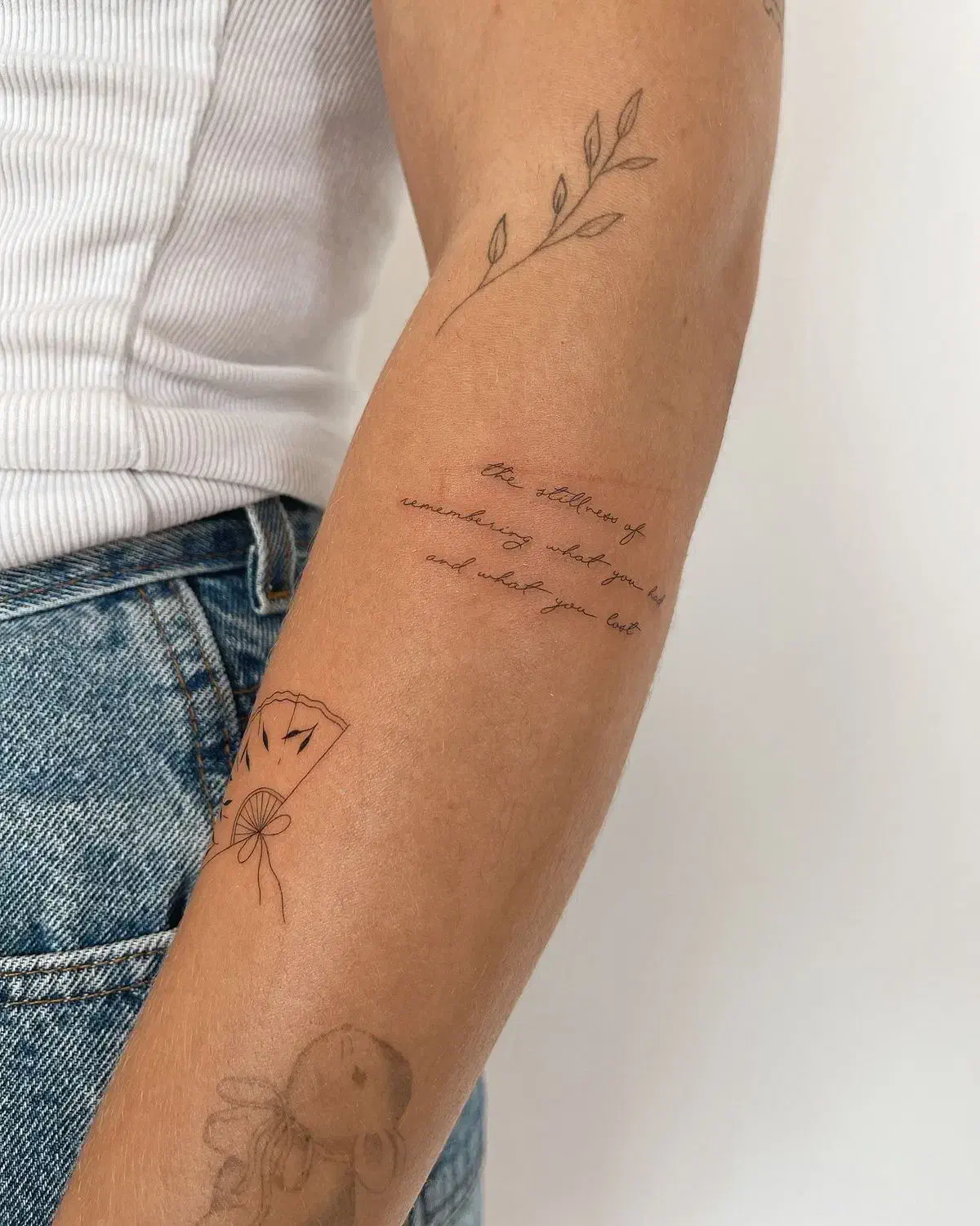 نیاز به مدل تتو مینیمال (برای نمونه‌کار و پیج)|خدمات آرایشگری و زیبایی|رشت, منظریه|دیوار