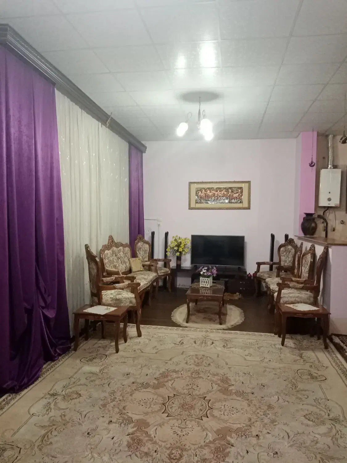 منزل مبله تمیز و مرتب خوش مکان|اجارهٔ کوتاهمدت آپارتمان و سوئیت|شیراز, تحویلی|دیوار