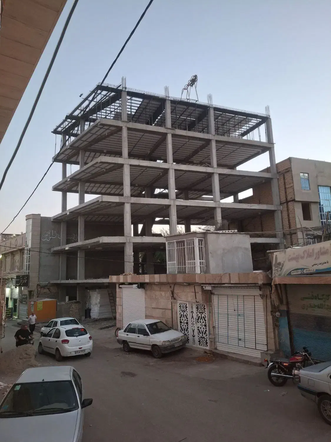 اکیپ دیوارچین حرفه ای وکارگر ساختمانی|استخدام معماری، عمران و ساختمانی|هرسین, |دیوار