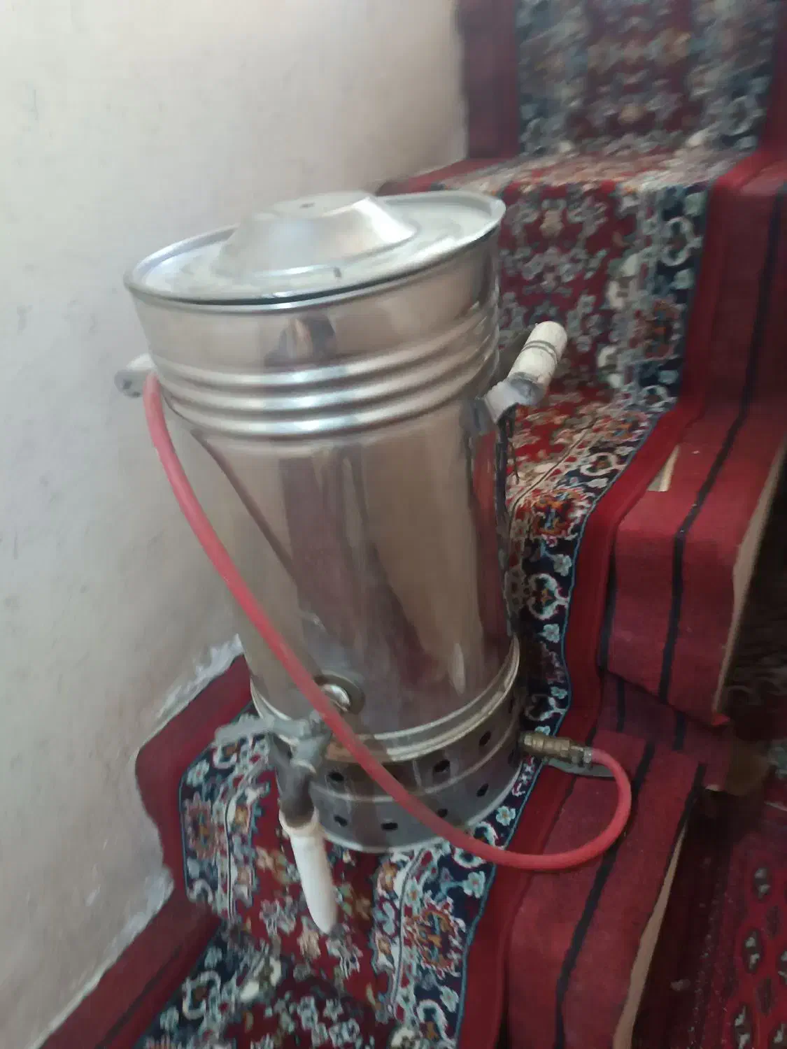 سماور بزرگ|سماور، چایساز، قهوهساز|بروجرد, |دیوار