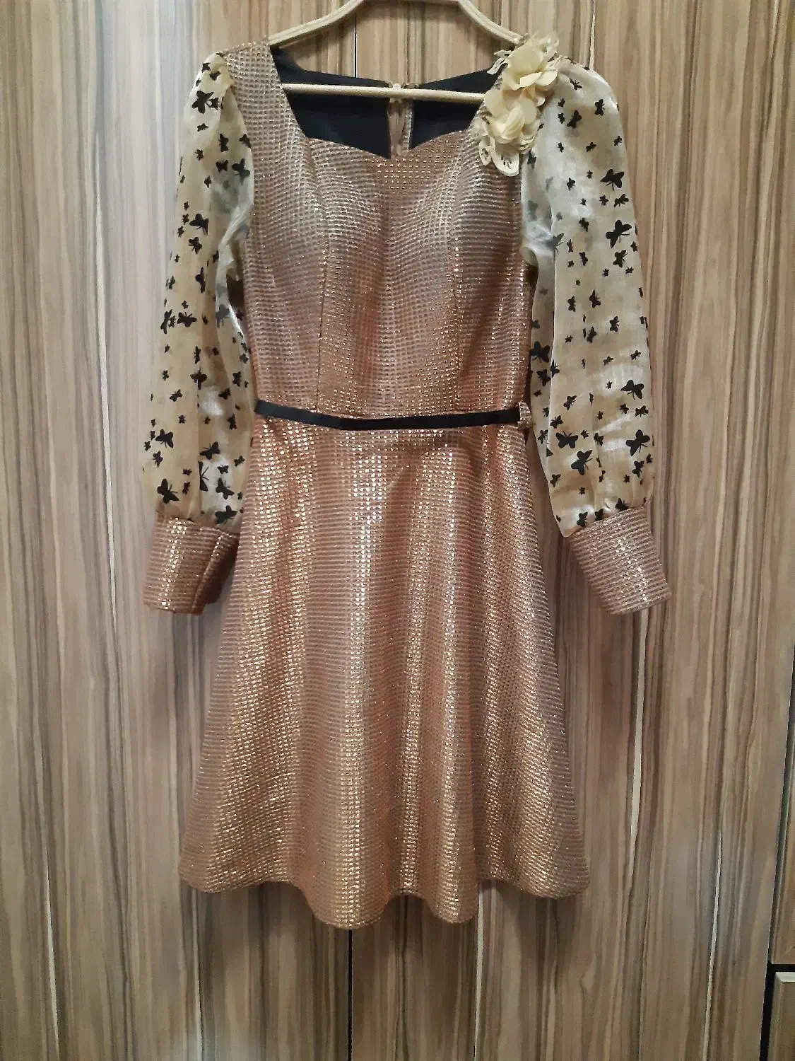 پیراهن مجلسی|لباس|صوفیان, |دیوار