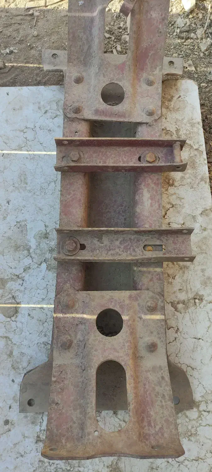 پلی شاسی . رام . بنز ده تن .مایلر.|قطعات یدکی و لوازم جانبی|اصفهان, دانشگاه افسری امیرالمومنین|دیوار