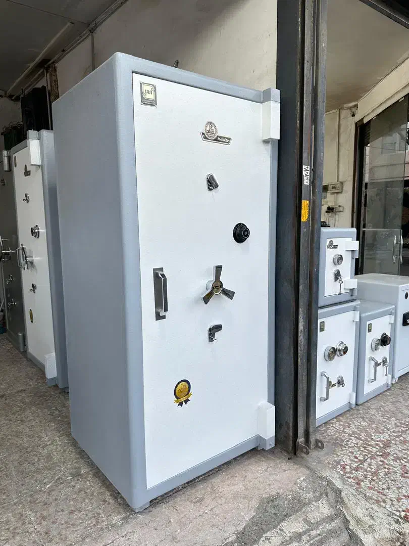 گاوصندوق ۱۵۰۰sو۲۰۰۰s|ابزارآلات|کرمان, |دیوار