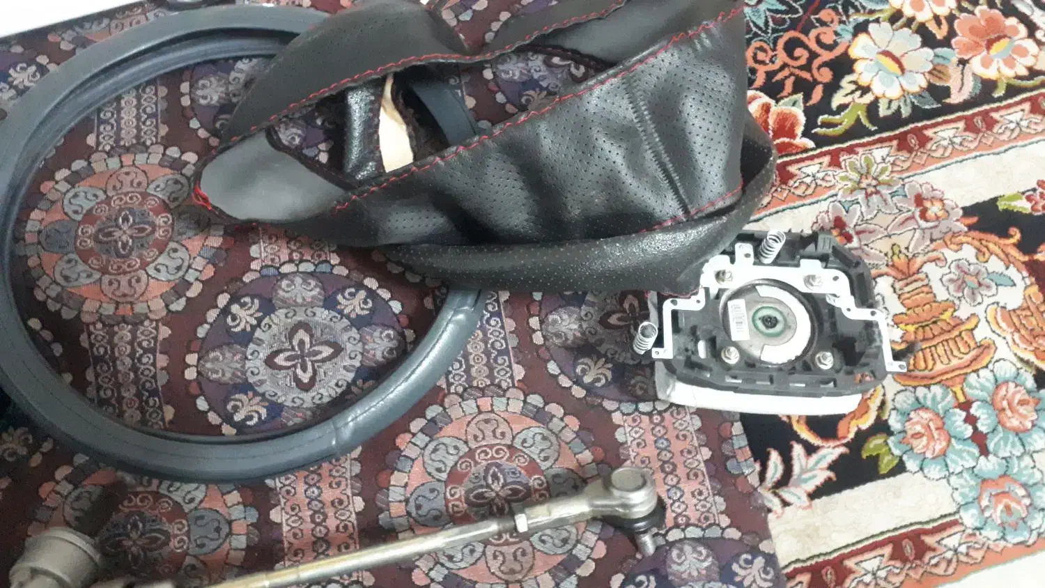 لوازم پراید و ۲۰۶ و روکش و چراغ|قطعات یدکی و لوازم جانبی|مشهد, خواجه ربیع|دیوار