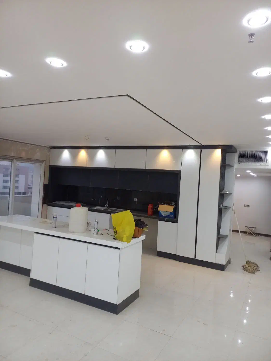 مسکونی سه خواب سه تراس دونبش خیابان|فروش آپارتمان|فولادشهر, C7|دیوار