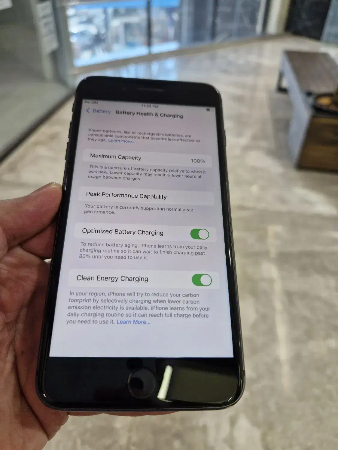 iphone 8 pluse آیفون ۸ پلاس در حد نو|موبایل|اصفهان, گلزار|دیوار