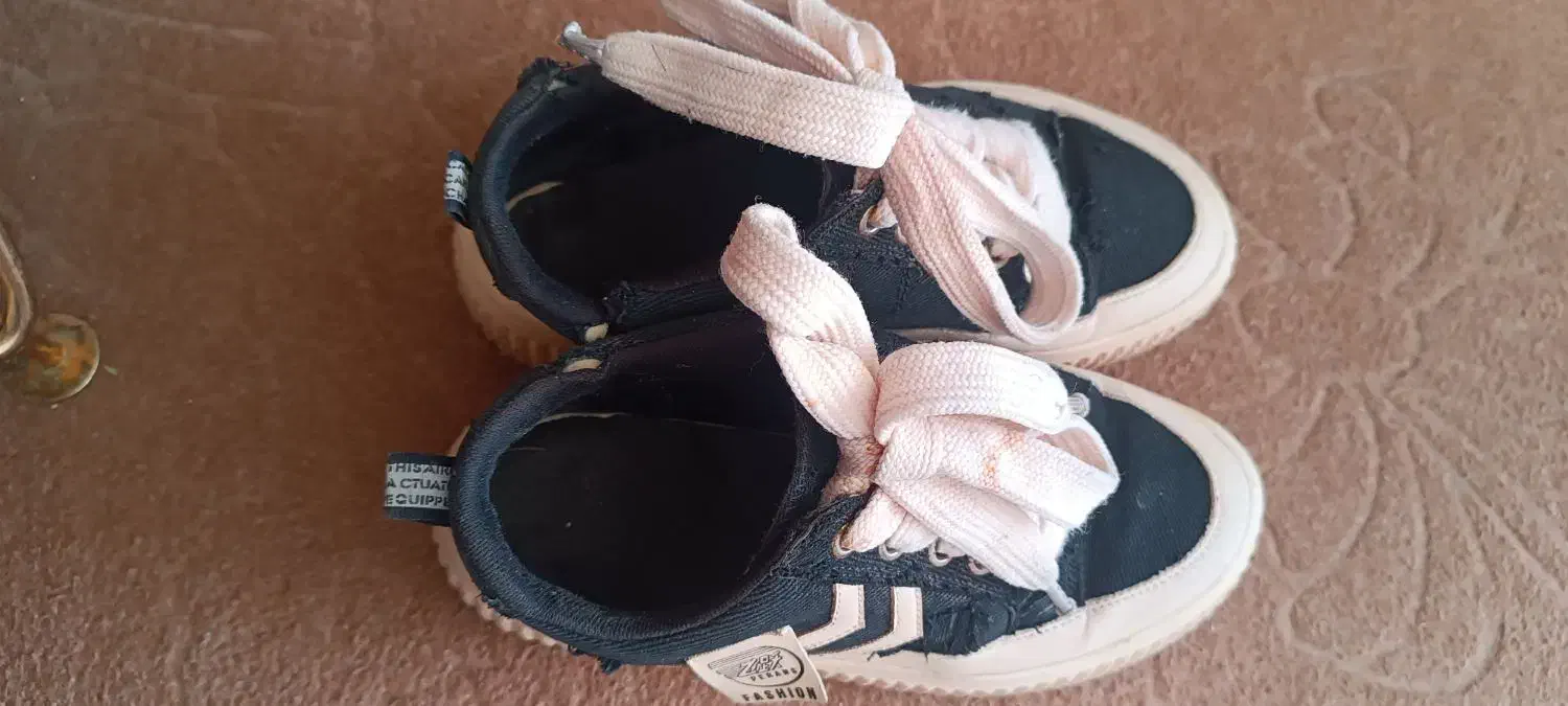 کتونی زنونه|کیف، کفش، کمربند|خمین, |دیوار