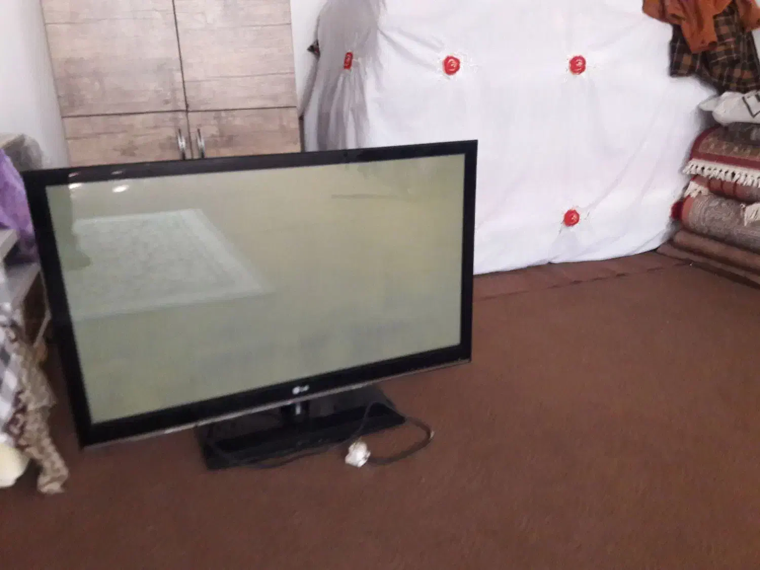 تلویزیون الجی ۴۲ اینچ|تلویزیون و پروژکتور|سلماس, |دیوار