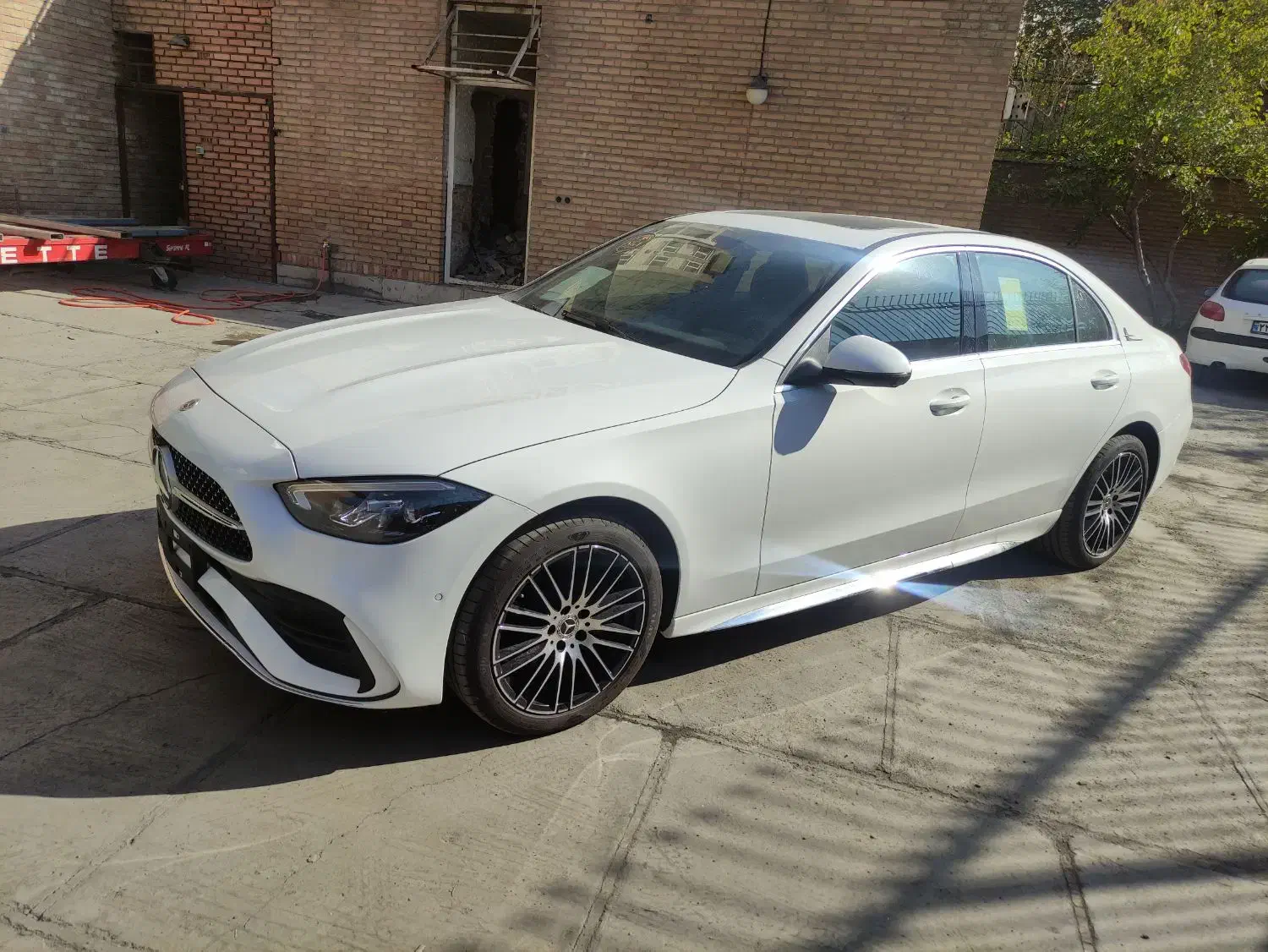 بنز C 200 L مدل 2025 رنگ سفید گارانتی فعال|خودرو سواری و وانت|تهران, جهاد|دیوار