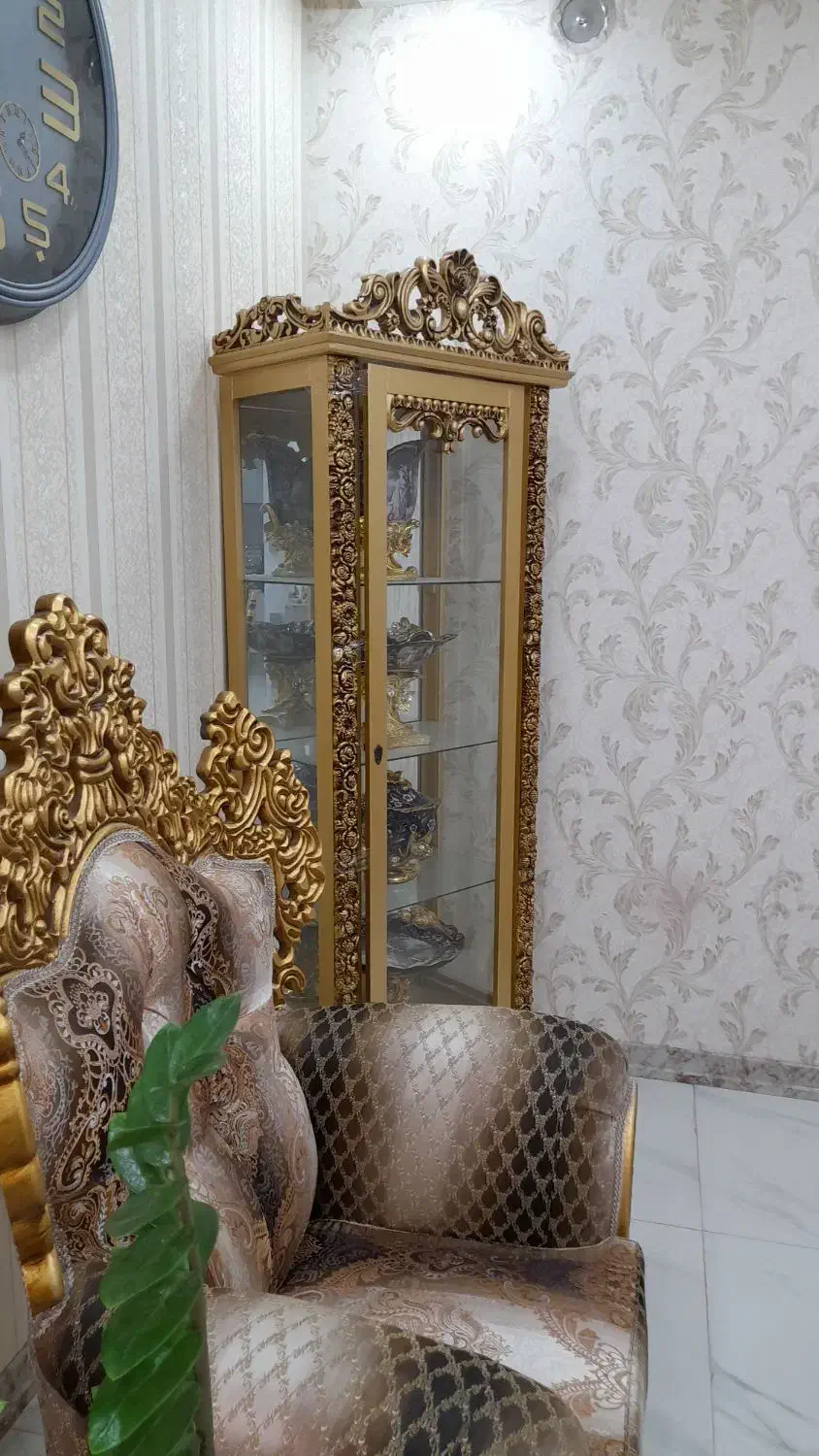 مبل سلطنتی(استیل) و ویترین|مبلمان خانگی و میز عسلی|لنجان, |دیوار