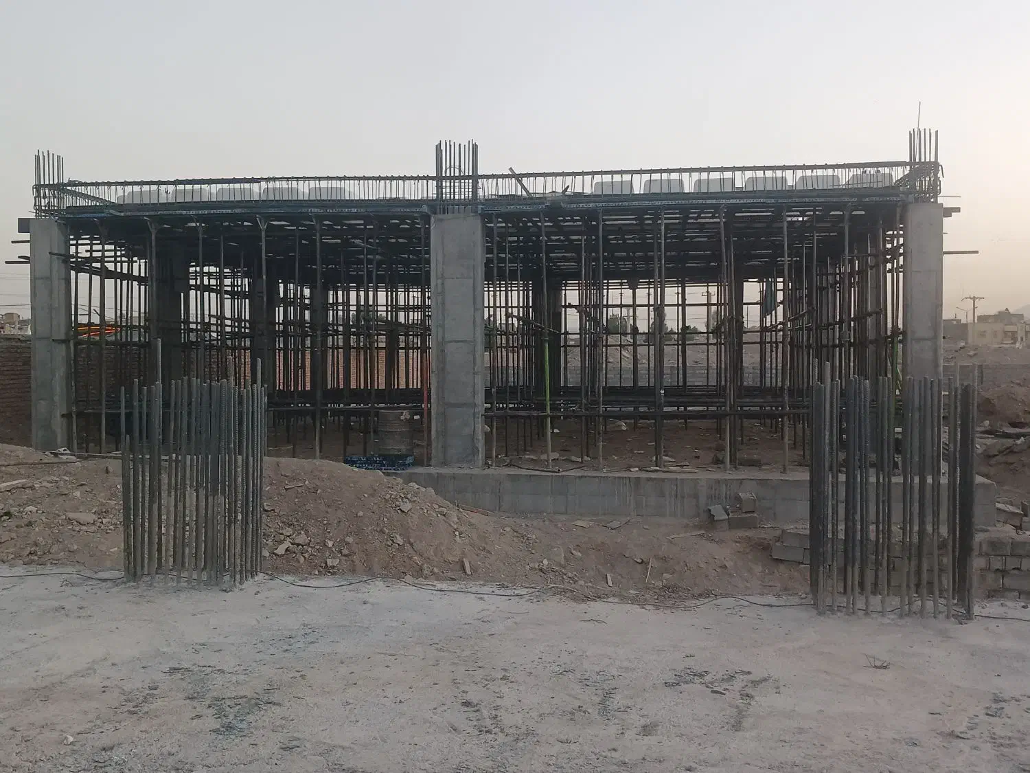 سلام استا کار لازم دارم|استخدام معماری، عمران و ساختمانی|زاهدان, |دیوار