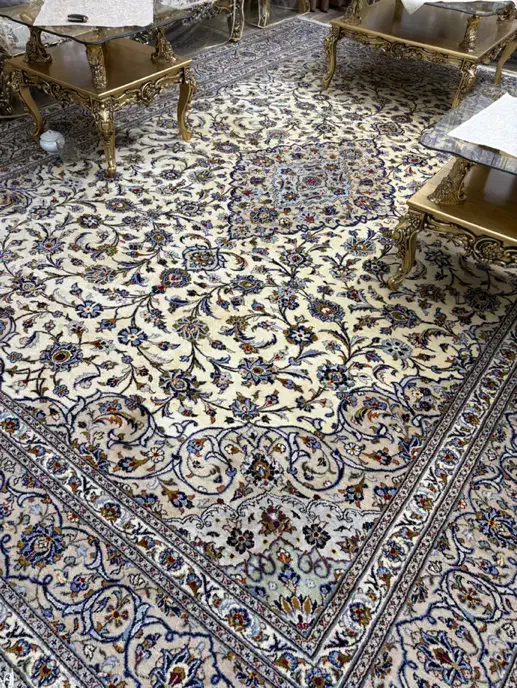 فرش دستباف|فرش|اصفهان, سرچشمه|دیوار